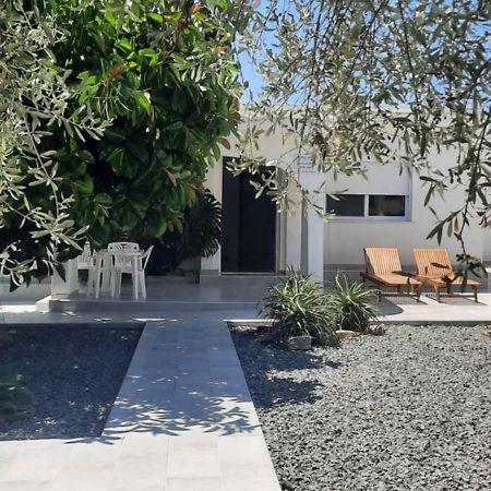 Janis Home Chrani Exterior foto